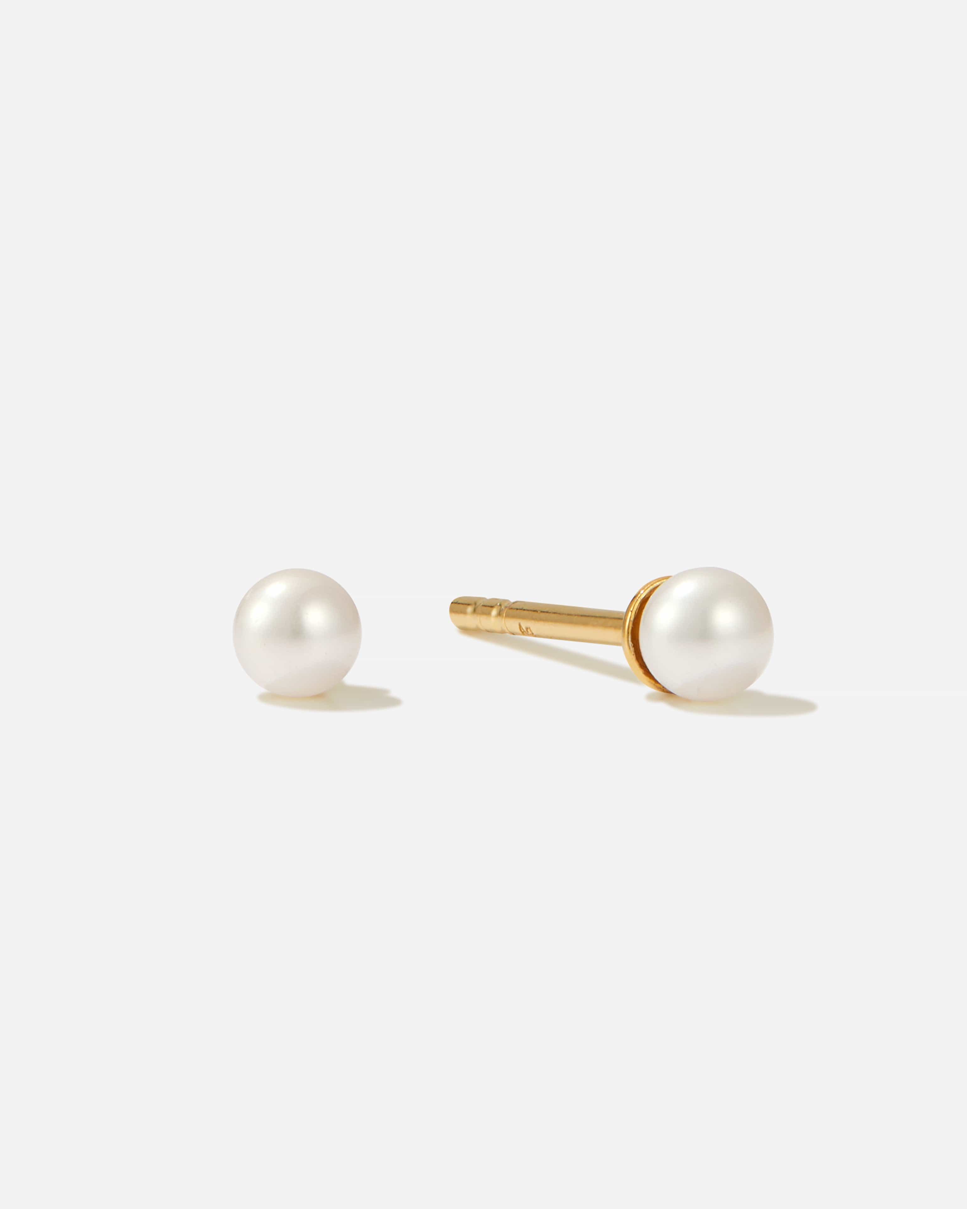 BRUNA The Label Earrings 14k Massivgold / Perlen Scilla Studs
