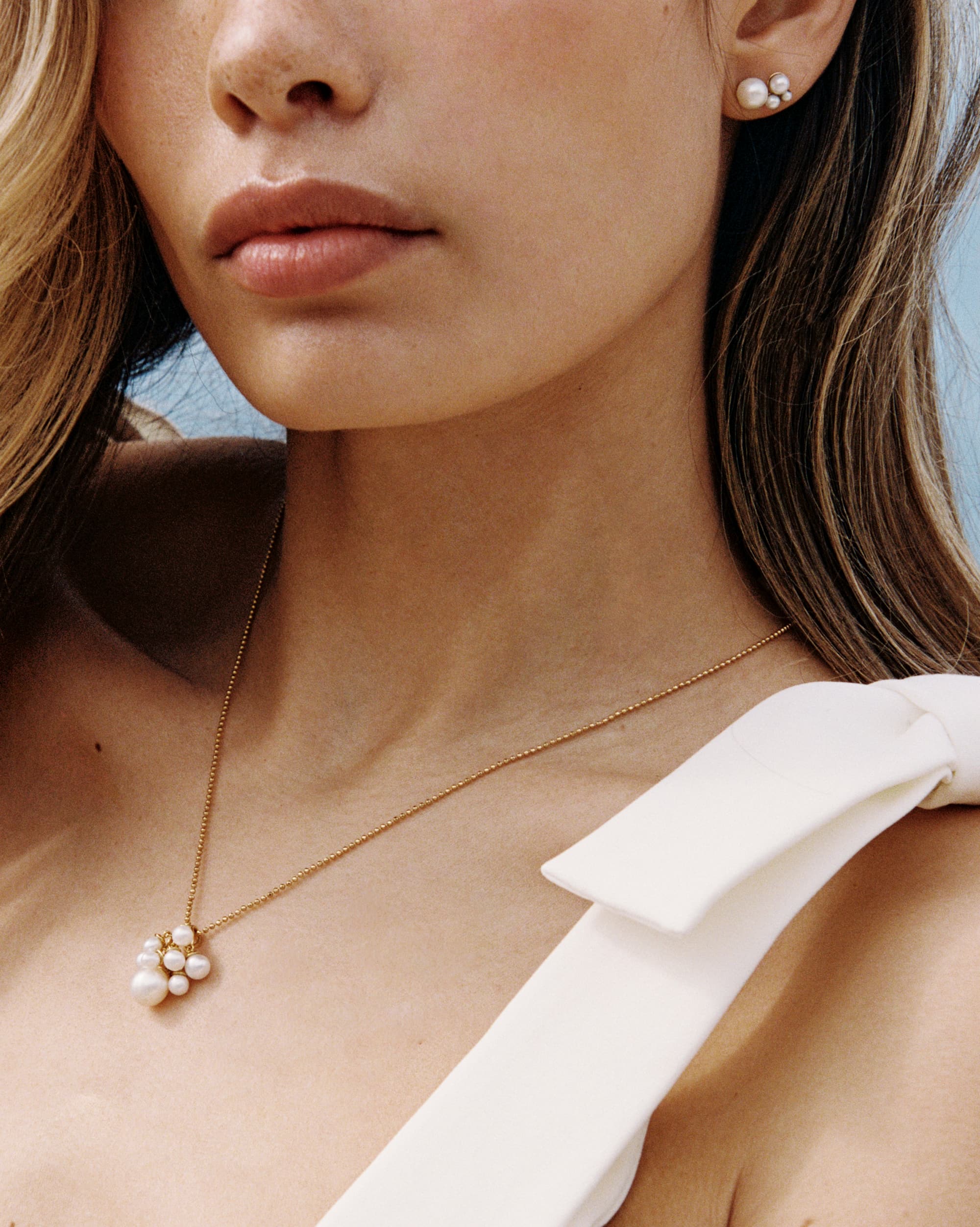 Aira Necklace