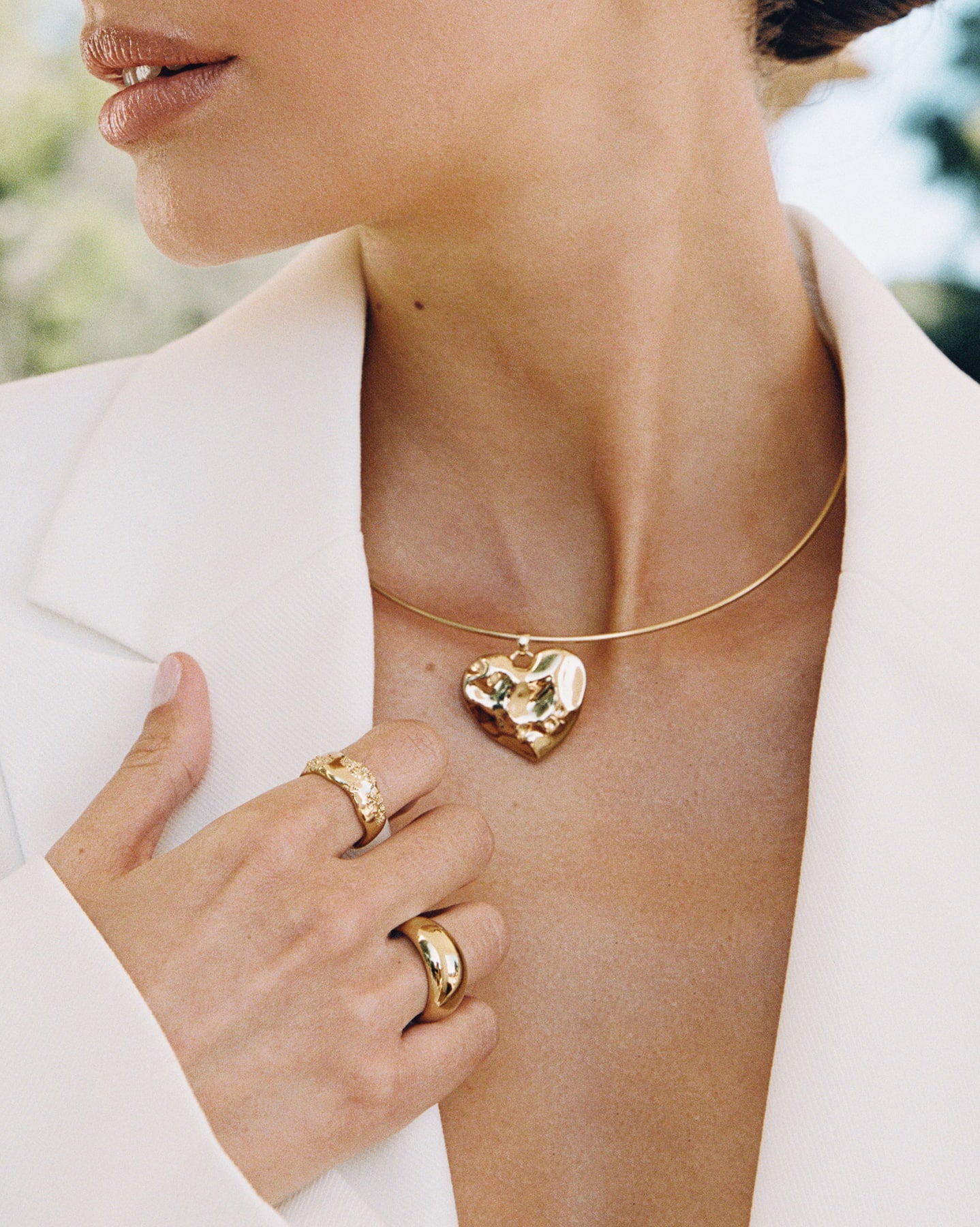 Caresse Choker