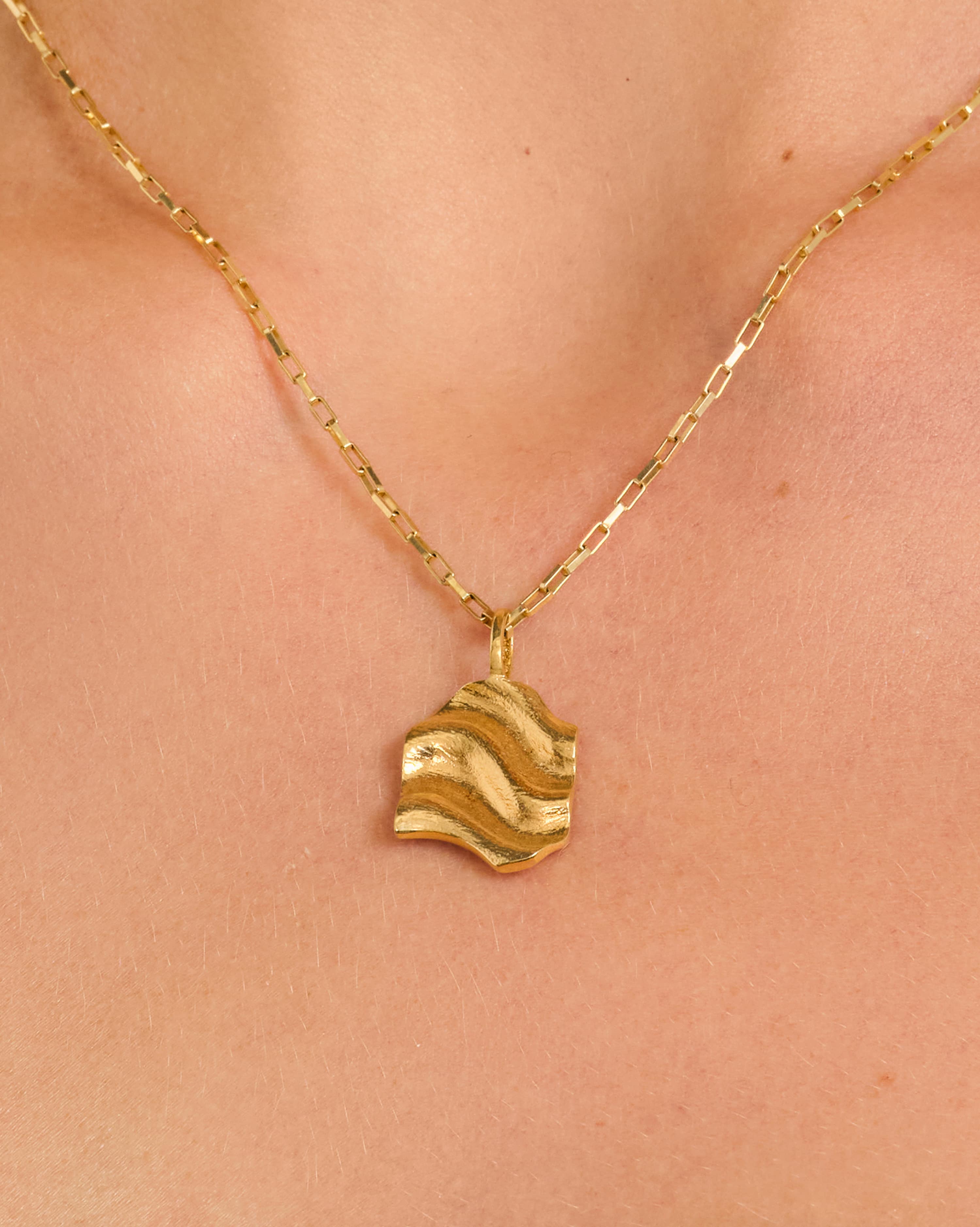 Marea Charm