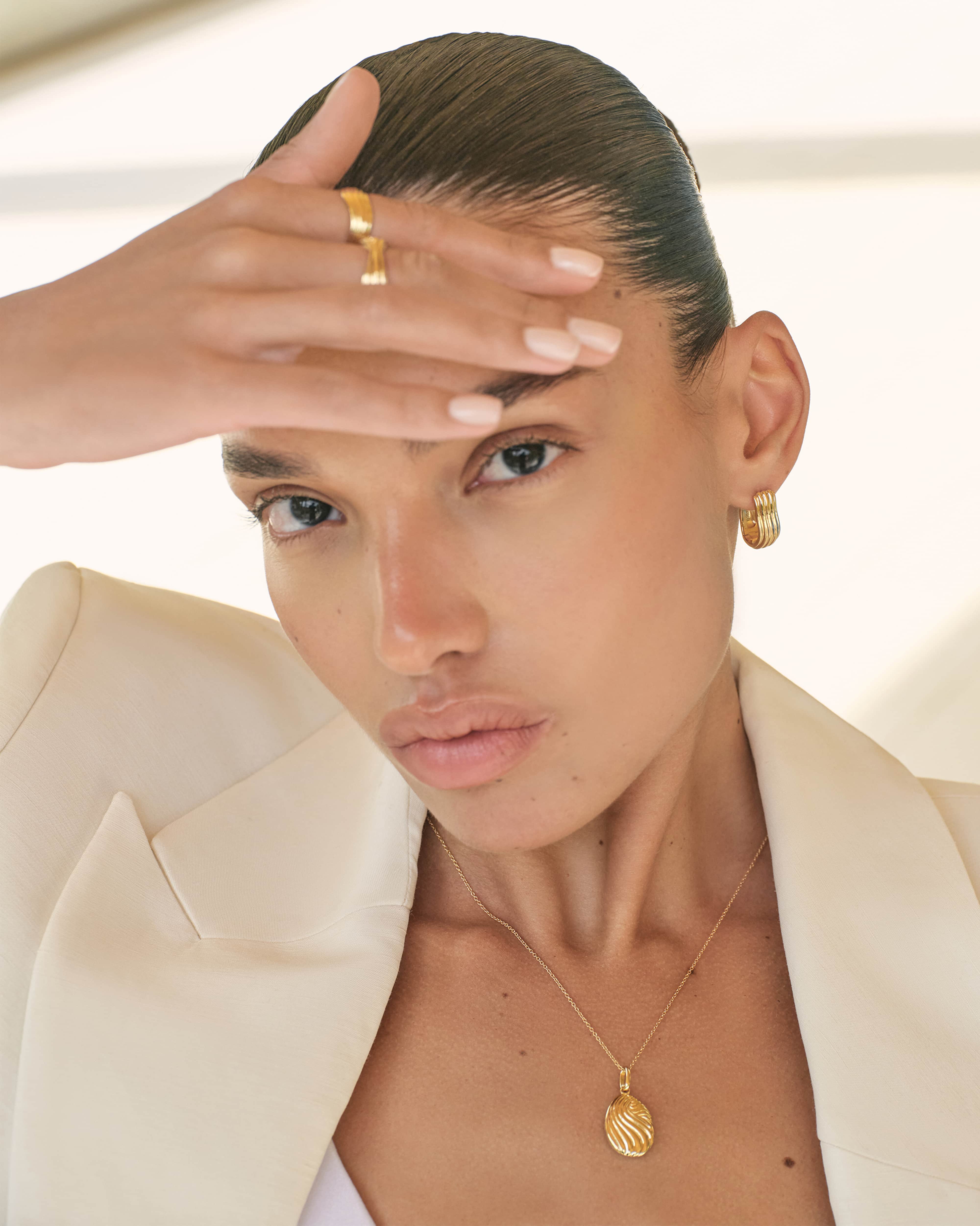 Osiglia Necklace