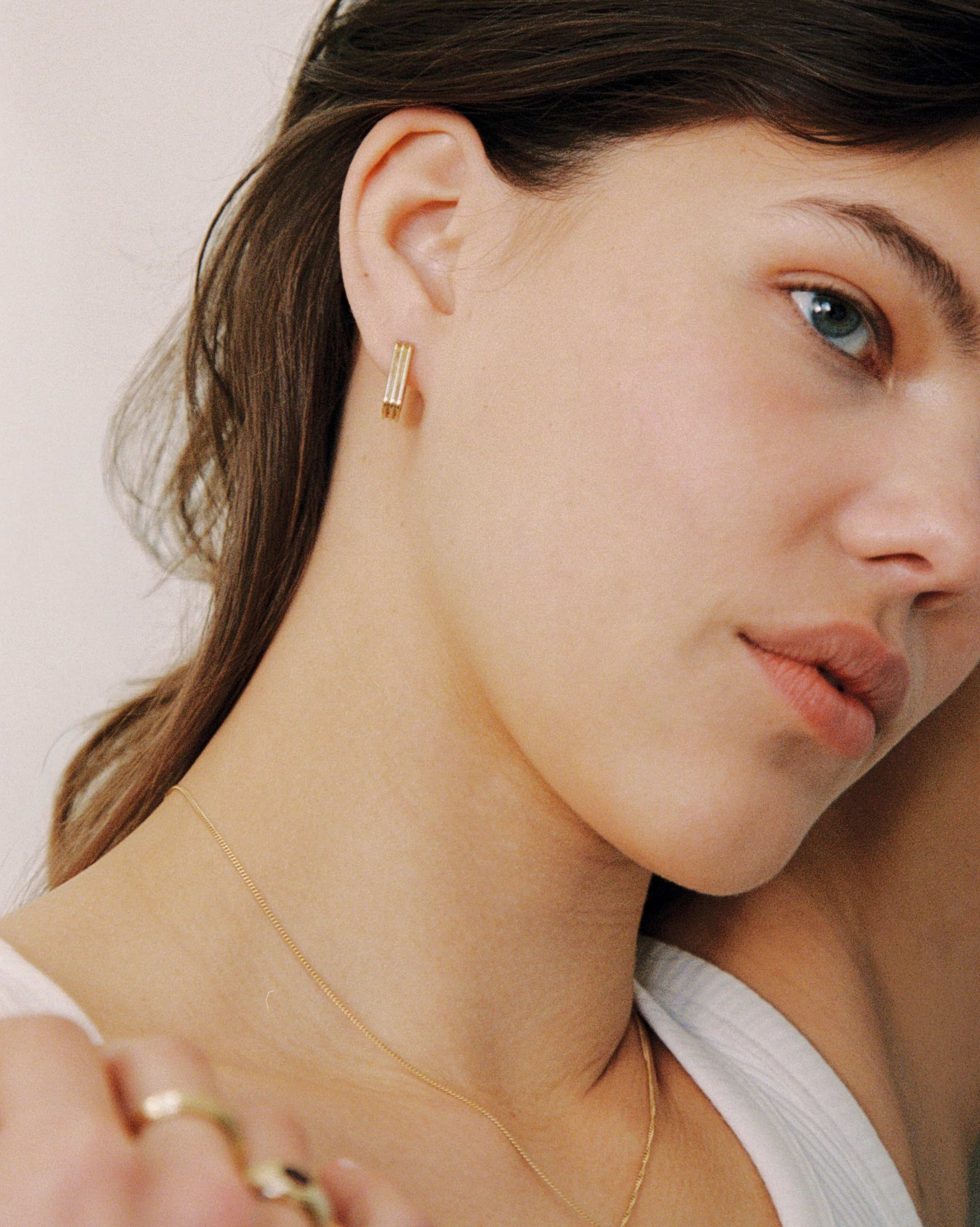 Venosa Medium Hoops