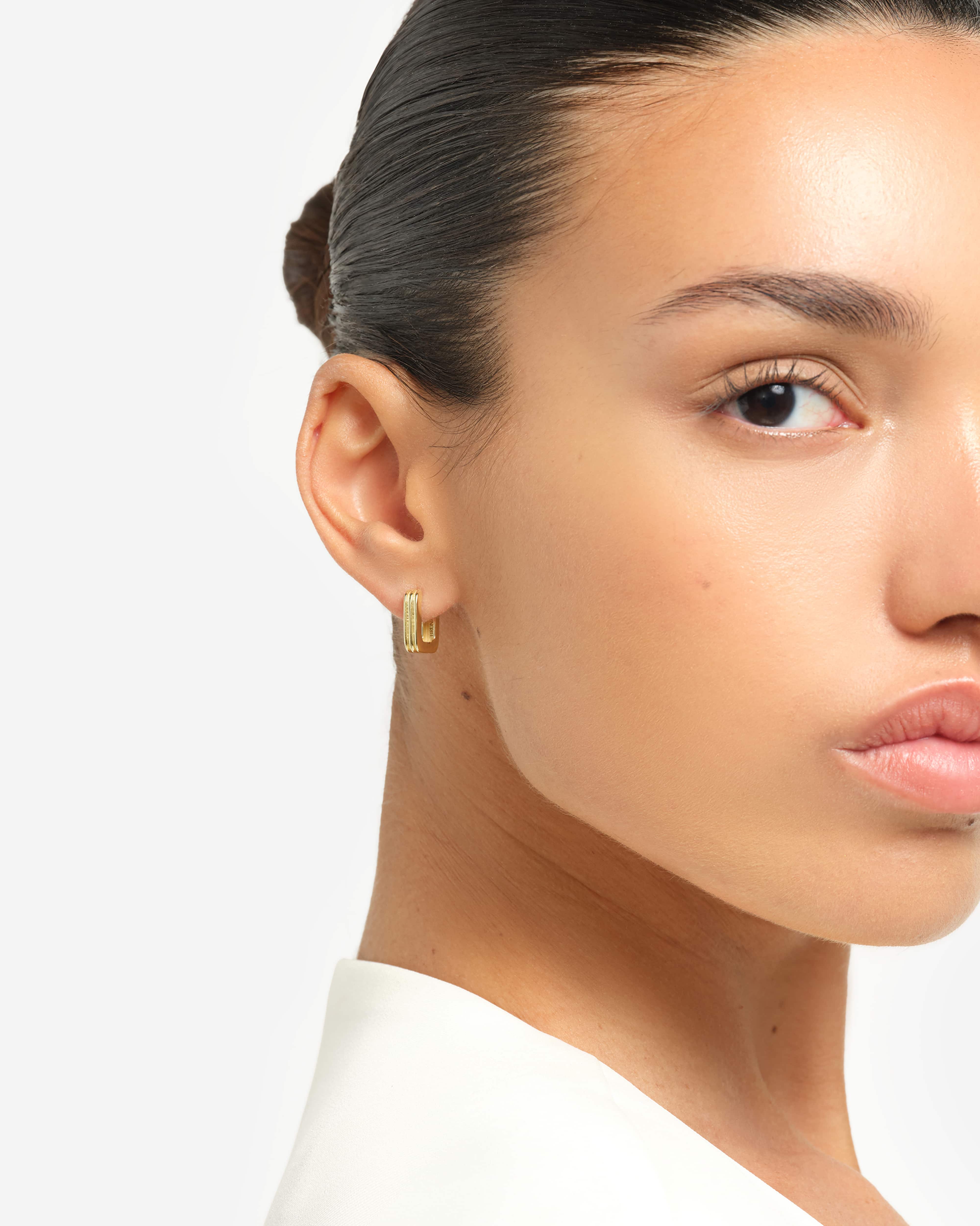 Venosa Small Hoops