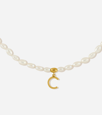 BRUNA The Label Necklace C / 18k Gold Vermeil / Perlen Antibes Letter Choker