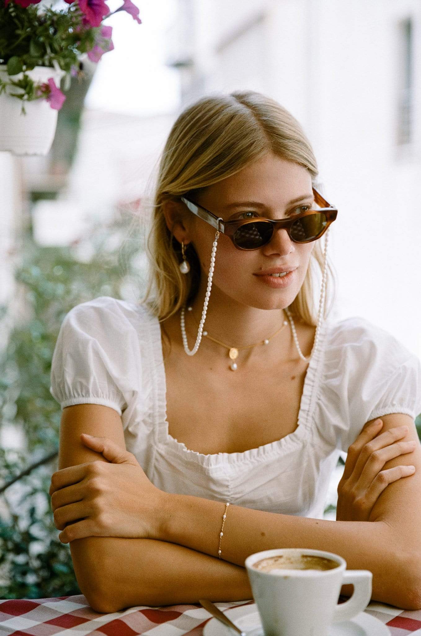 Bruna The Label Accessoire 18k Gold Vermeil / Perlen Champagne Sunglass Chain