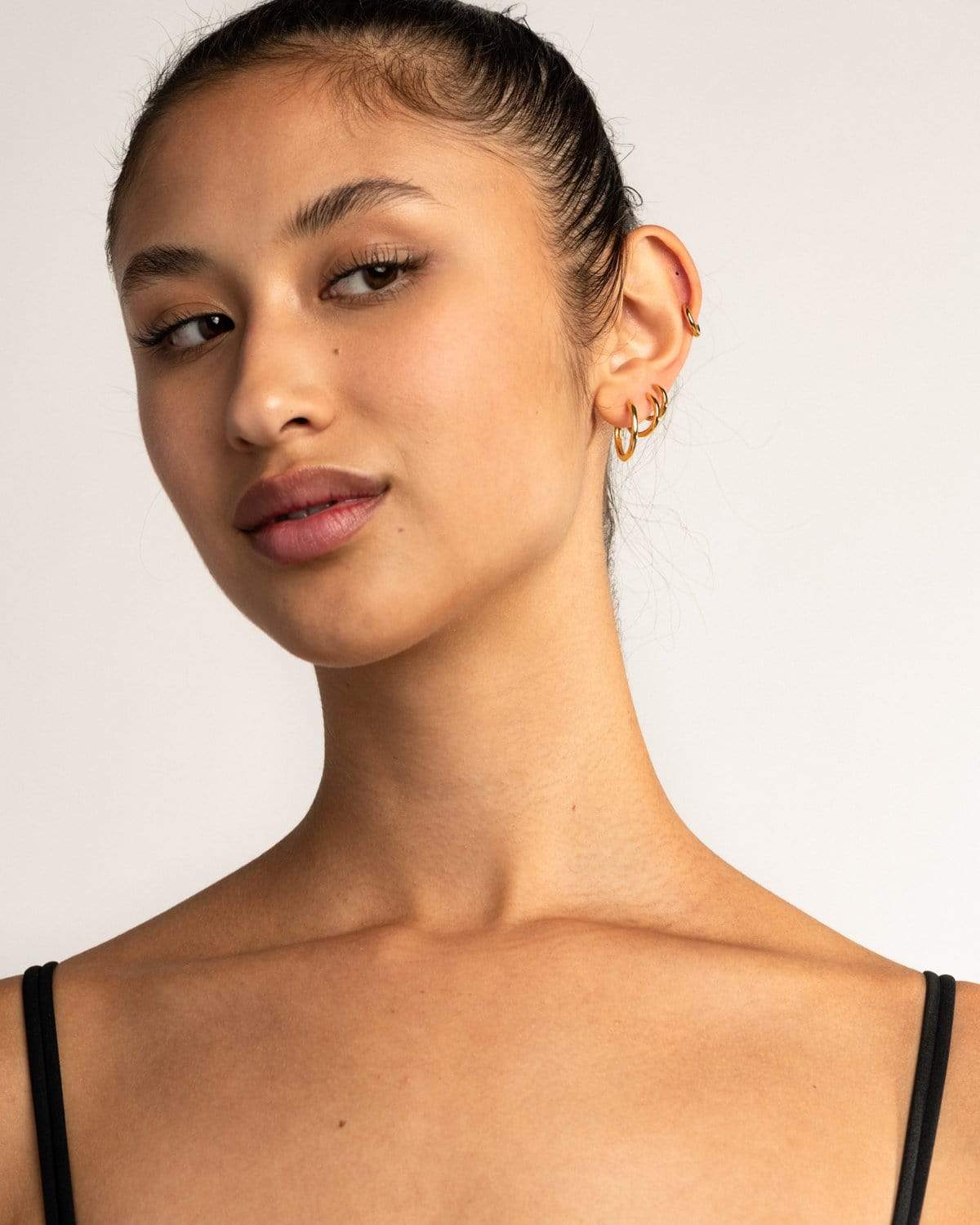 Bruna The Label Earrings 14k Massivgold / No Gems Isola 14k Gold Small Hoops